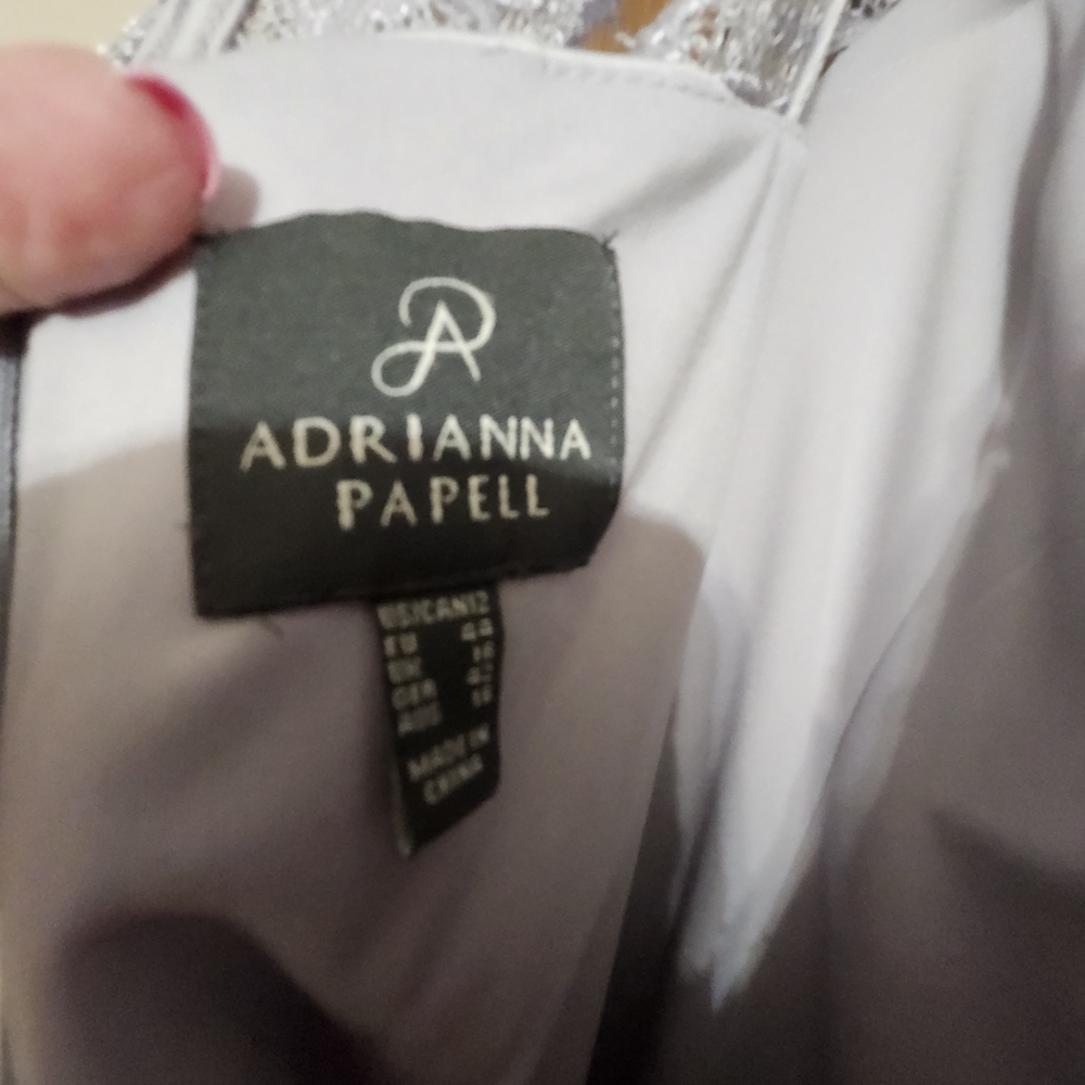 Label inside garment